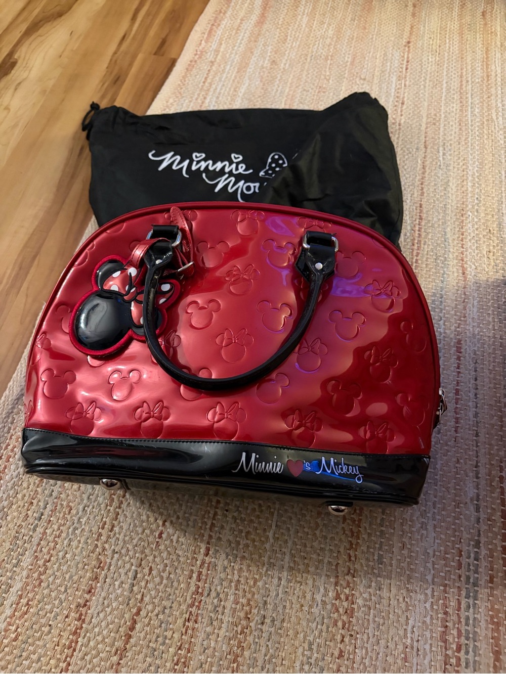 Disney Loungefly Minnie Loves Mickey Purse Tote Handbag with Charm, Dust Jacket
